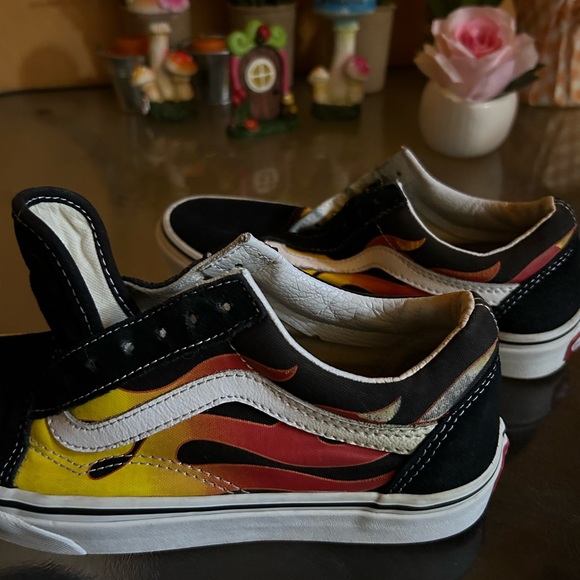 Vans - Picture 5 of 5